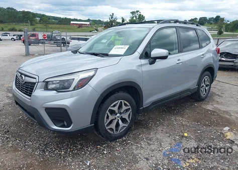 2021 Subaru Forester Premium z USA, uszkodzony, nr VIN JF2SKAFC8MH479514